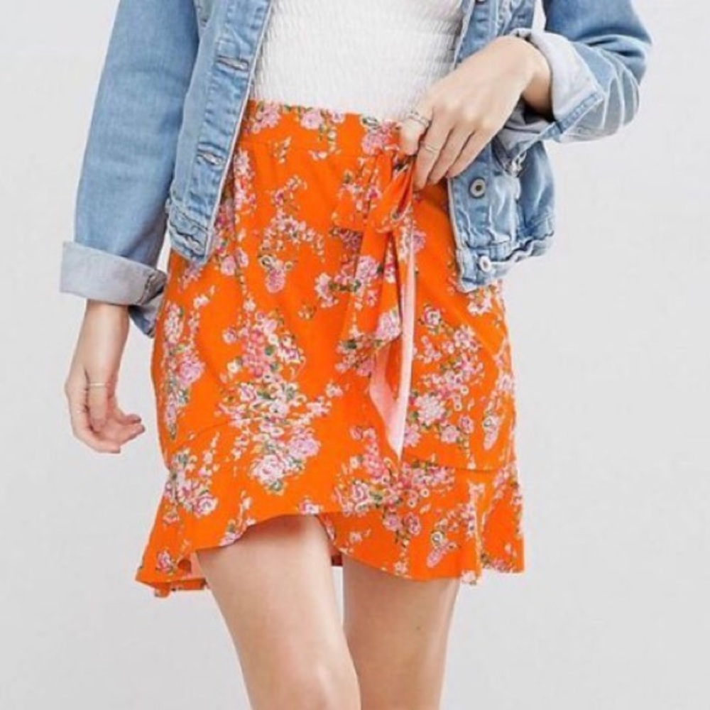 Asos Petite brand floral wrap skirt. NWT.